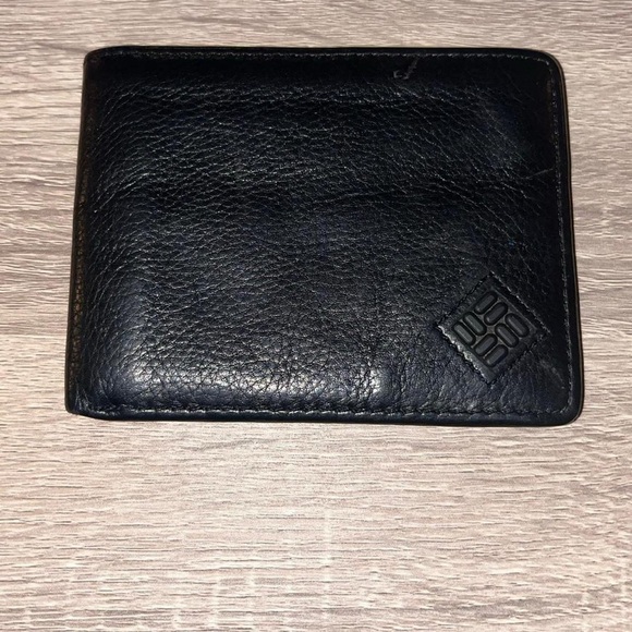 Columbia Other - Black Leather Wallet